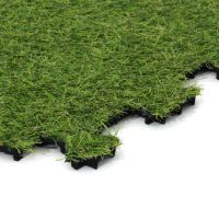 Zelená gumová puzzle terasová dlažba s umělým trávníkem FLOMA Comfort Tile - délka 36,5 cm, šířka 36,5 cm, výška 1,2 cm