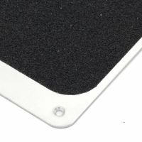 Žlutý hliníkový protiskluzový nášlap na schody FLOMA BDP - délka 63,5 cm, šířka 12 cm, výška 4,5 cm, tloušťka 1,6 mm