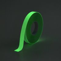 Fotoluminiscenční protiskluzová podlahová páska FLOMA Super Glow in the Dark - délka 15 m, šířka 2,5 cm, tloušťka 1,5 mm