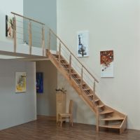 Bukové schodiště CLASSIC levé 300 cm