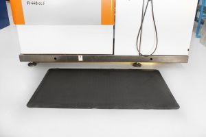 Černo-žlutá gumová protiúnavová laminovaná rohož - délka 6 m, šířka 90 cm, výška 1,5 cm F