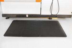 Černá gumová protiúnavová rohož - délka 90 cm, šířka 60 cm, výška 1,25 cm F