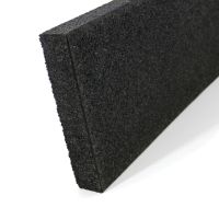 Červený gumový dopadový obrubník OB2 FLOMA - délka 100 cm, šířka 5 cm a výška 25 cm