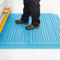Černá protiskluzová průmyslová rohož WORK-DECK - délka 60 cm, šířka 120 cm, výška 2,5 cm