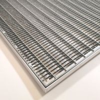 Kovová venkovní čistící vstupní rohož s rámem FLOMA SteelMat - 100 x 100,3 x 2,7 cm